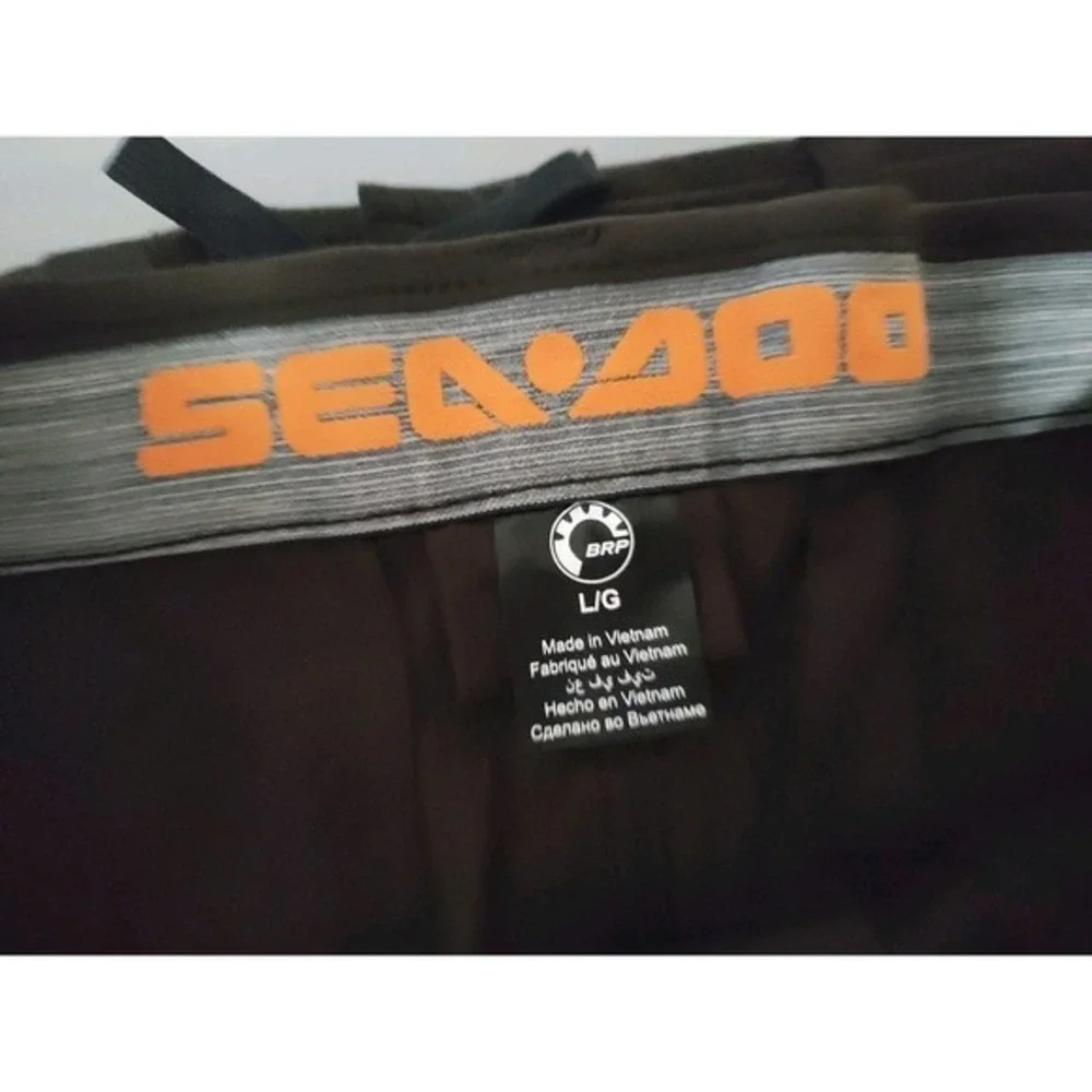 SEA-DOO Adventure Cargo‎ Board Shorts Large NEW